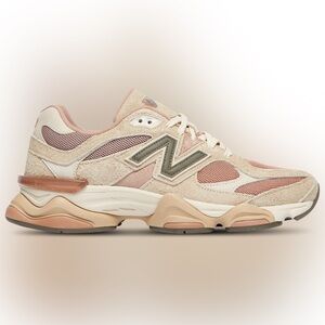 New Balance 9060 W9.5 M8 worn twice + box